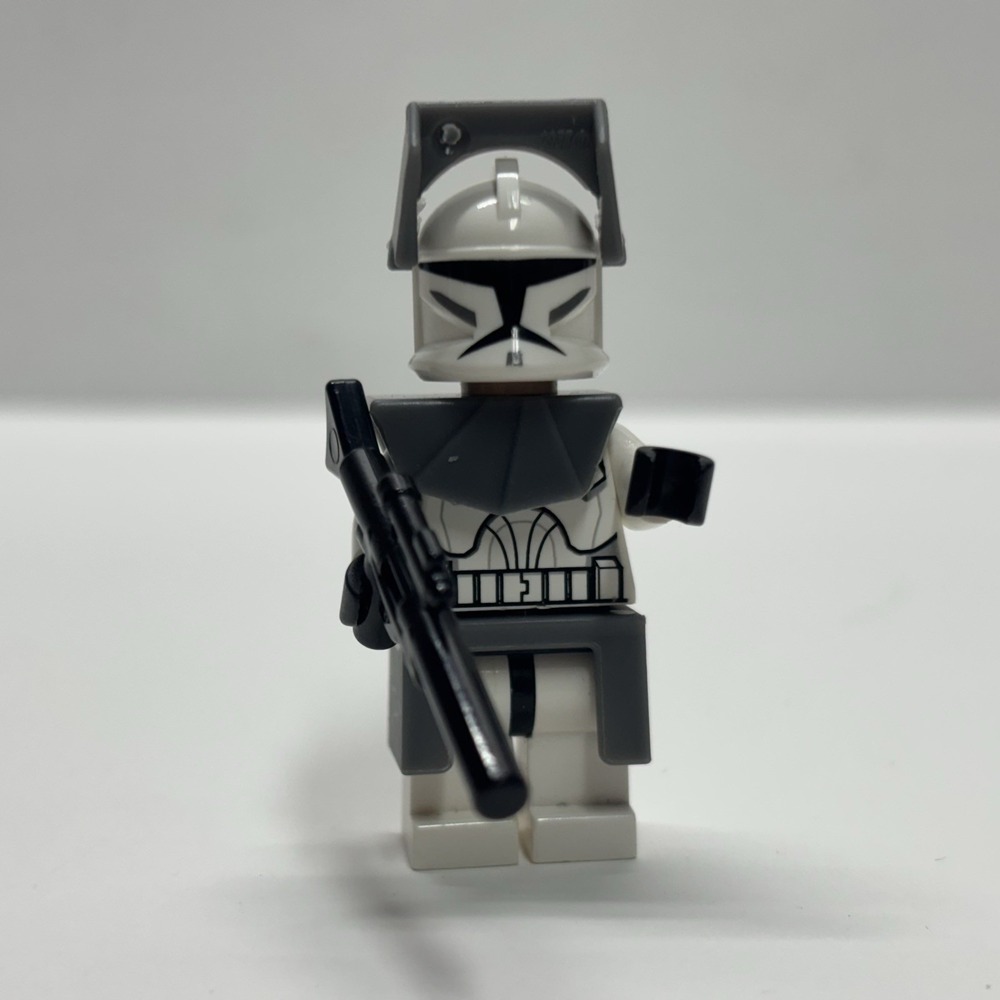 LEGO Star Wars - Clone Trooper, Dark‎ Gray Visor, Pauldron & Kama - Mini Figure